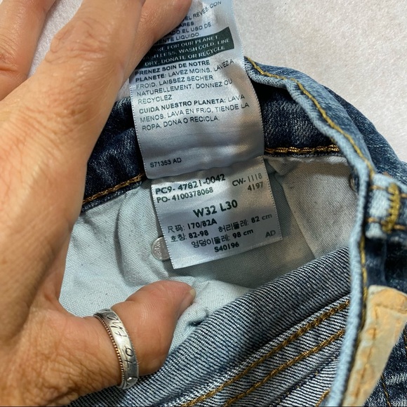 Levi’s 285 Relaxed Jeans Size 32-30 Distressed jeans High Rise high wais… - Picture 9 of 11